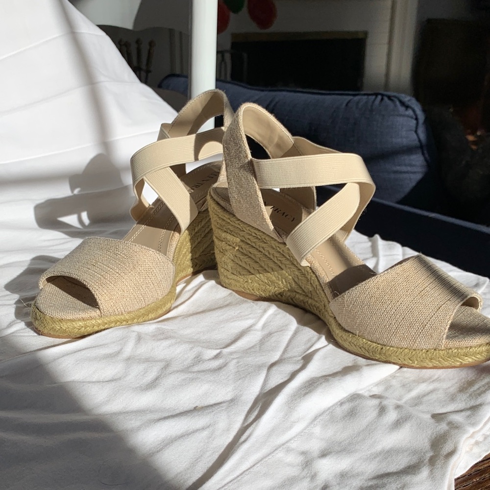Ellen Tracy Beige Espadrille Sandals